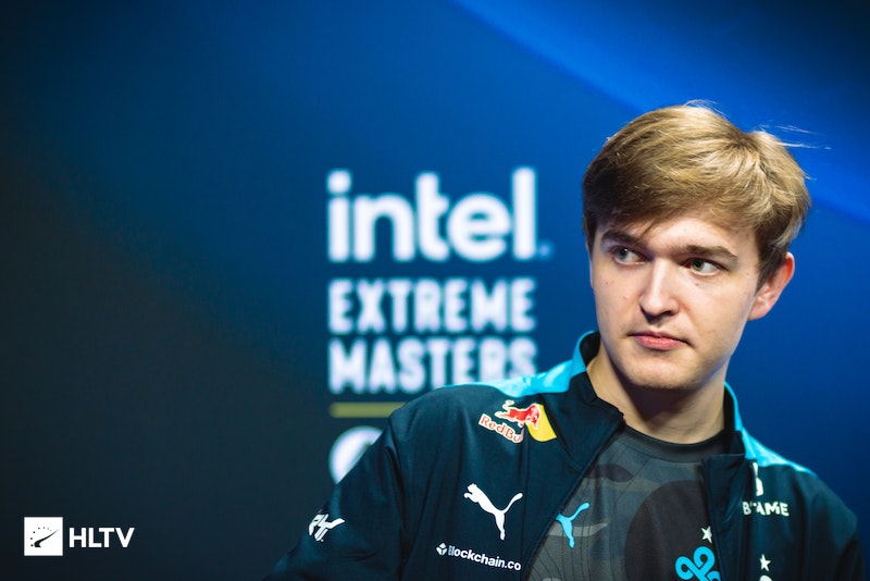 网友计算Able半月陪玩收入6万7，Cube一天收入5500